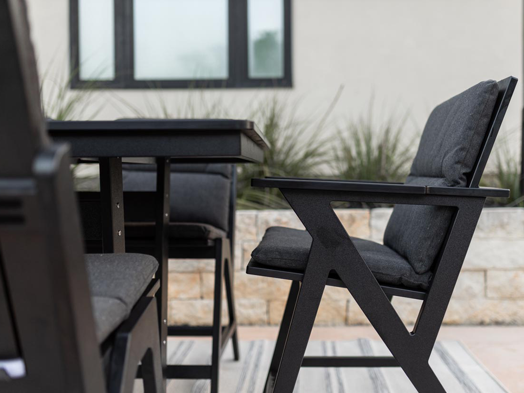 4x3 Kingsley outdoor furniture